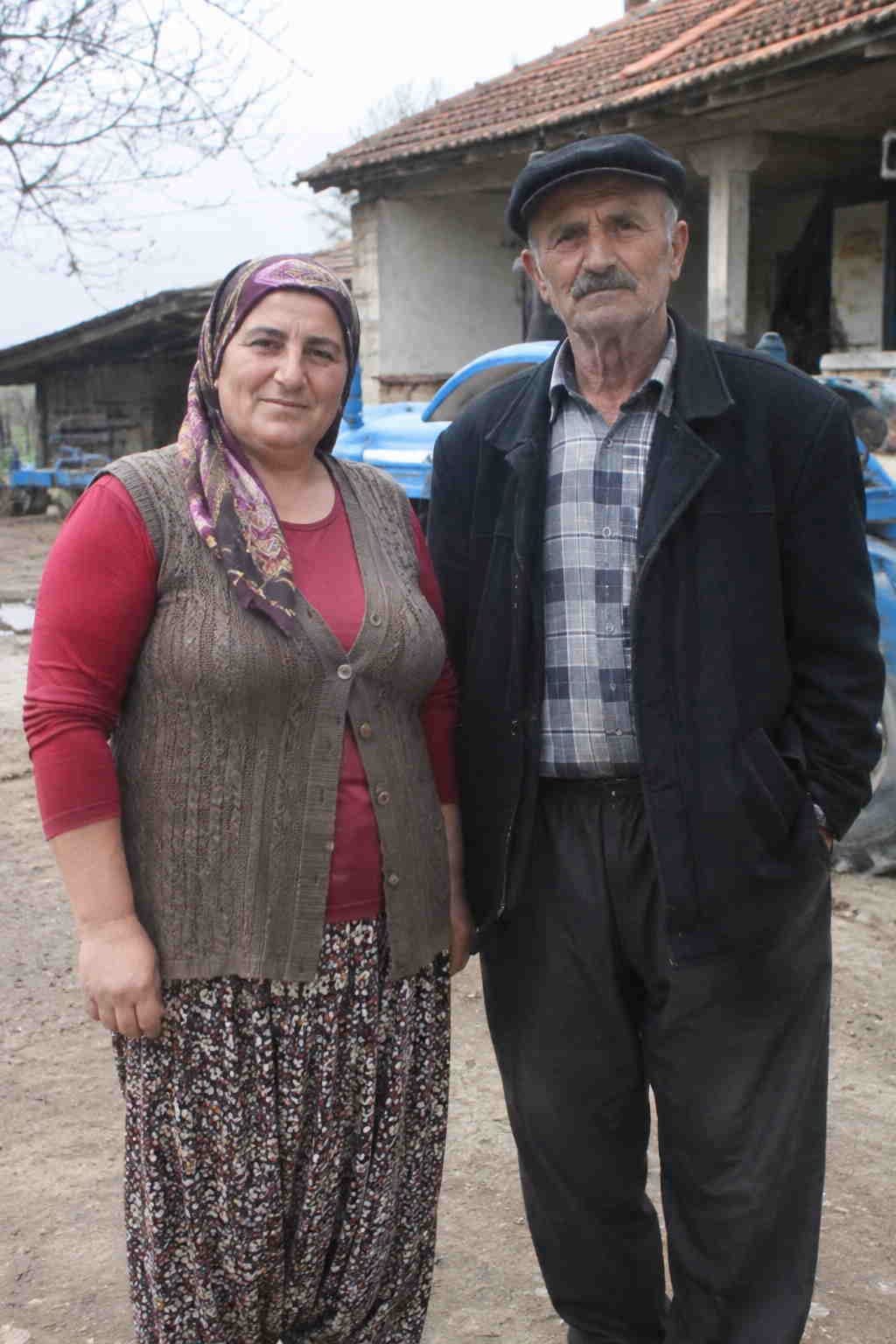 47 yaşımda köyün ağasıyla evlendim. Herkes onun servetine göz diktiğimi