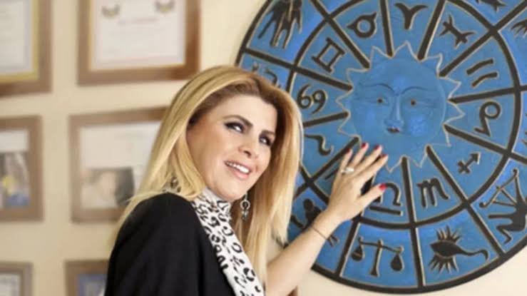 Astroloji dünyasında yaptığı dikkat çekici yorumlarla adından söz ettiren ünlü
